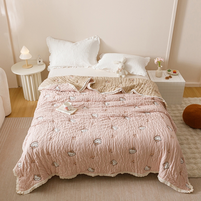 91家纺网 家纺一手货源 找家纺 麻依 2025新款卡通安心棉泡芙被十层全棉纱布被子被芯 粉色KT猫