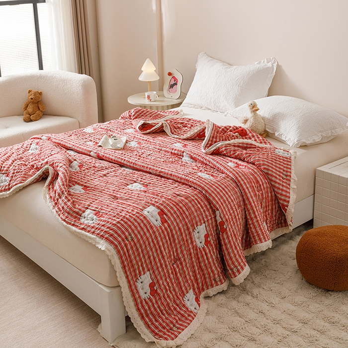 91家纺网 家纺一手货源 找家纺 麻依 2025新款卡通安心棉泡芙被十层全棉纱布被子被芯 凯蒂的快乐