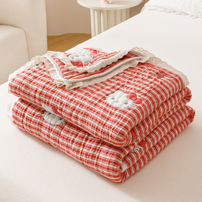 91家纺网 家纺一手货源 找家纺 麻依 2025新款卡通安心棉泡芙被十层全棉纱布被子被芯 凯蒂的快乐