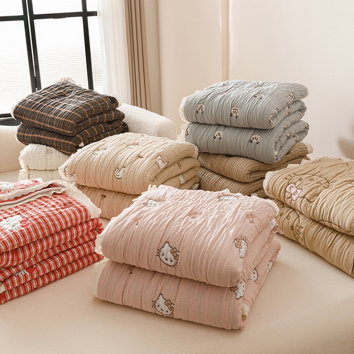 91家纺网 家纺一手货源 找家纺 麻依 2025新款卡通安心棉泡芙被十层全棉纱布被子被芯 组合