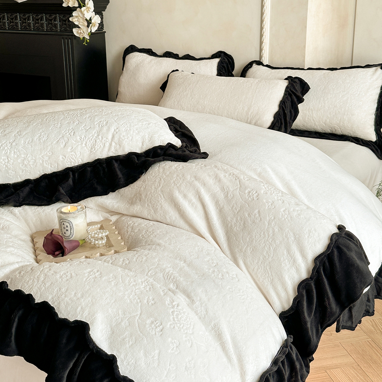 91家纺网 家纺一手货源 找家纺 （总）逸尚阁 2025新款高克重雕花牛奶绒四件套-雅诺