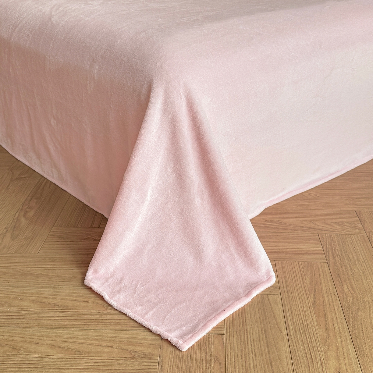 91家纺网 家纺一手货源 找家纺 逸尚阁 2025新款高克重雕花牛奶绒四件套-雅诺 雅诺·香气粉