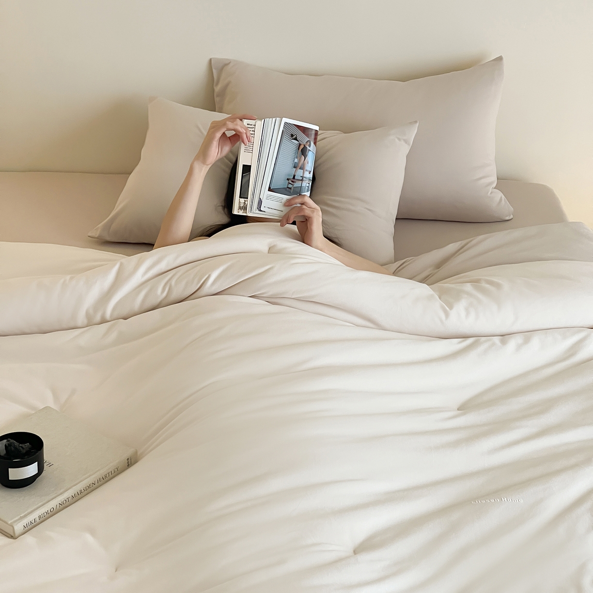 91家纺网 家纺一手货源 找家纺 丽笙被芯 2025新款阿瓦提针织棉可水洗恒温四季被懒人被被子被芯 透明黄