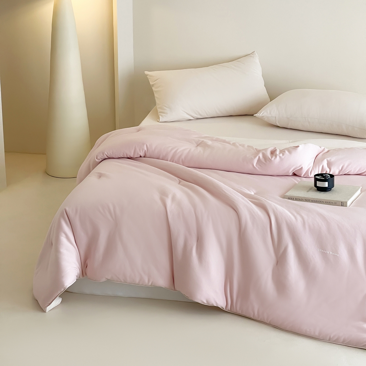 91家纺网 家纺一手货源 找家纺 丽笙被芯 2025新款阿瓦提针织棉可水洗恒温四季被懒人被被子被芯 落霞粉