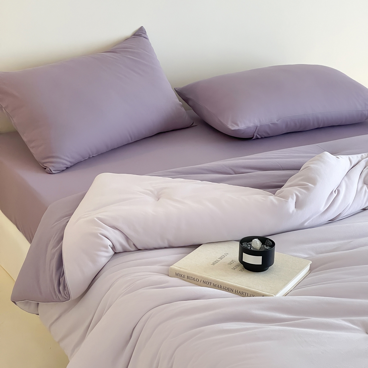 91家纺网 家纺一手货源 找家纺 丽笙被芯 2025新款阿瓦提针织棉可水洗恒温四季被懒人被被子被芯 艾草紫