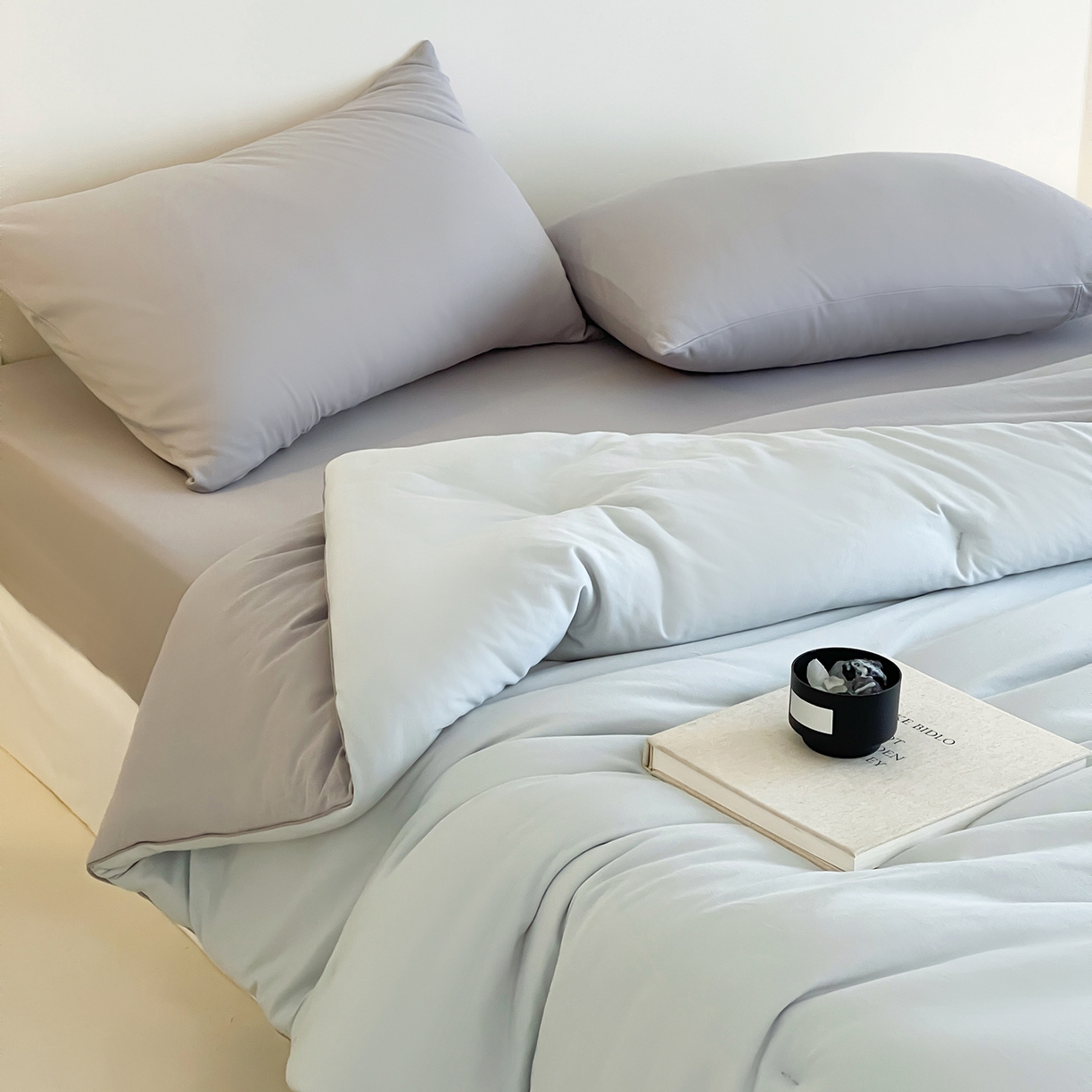 91家纺网 家纺一手货源 找家纺 丽笙被芯 2025新款阿瓦提针织棉可水洗恒温四季被懒人被被子被芯 复古蓝