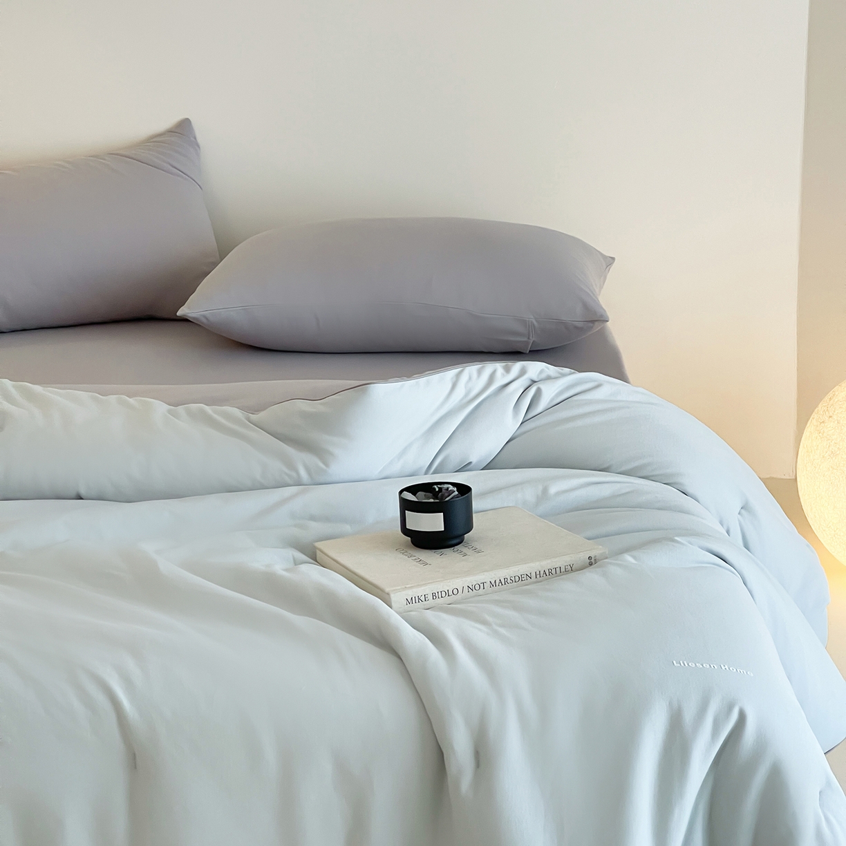 91家纺网 家纺一手货源 找家纺 丽笙被芯 2025新款阿瓦提针织棉可水洗恒温四季被懒人被被子被芯 复古蓝