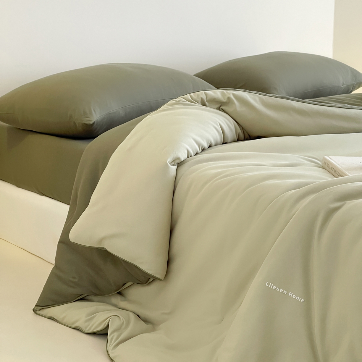 91家纺网 家纺一手货源 找家纺 丽笙被芯 2025新款阿瓦提针织棉可水洗恒温四季被懒人被被子被芯 春水绿