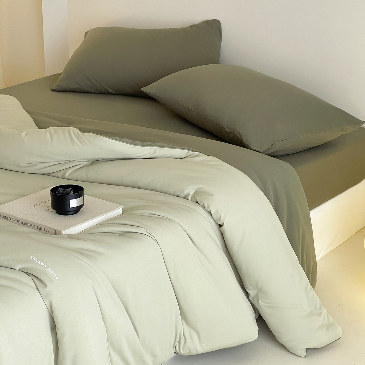 91家纺网 家纺一手货源 找家纺 丽笙被芯 2025新款阿瓦提针织棉可水洗恒温四季被懒人被被子被芯 春水绿