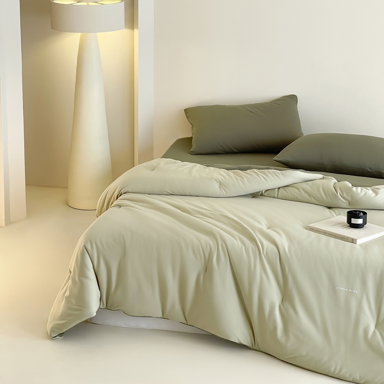 91家纺网 家纺一手货源 找家纺 丽笙被芯 2025新款阿瓦提针织棉可水洗恒温四季被懒人被被子被芯 春水绿