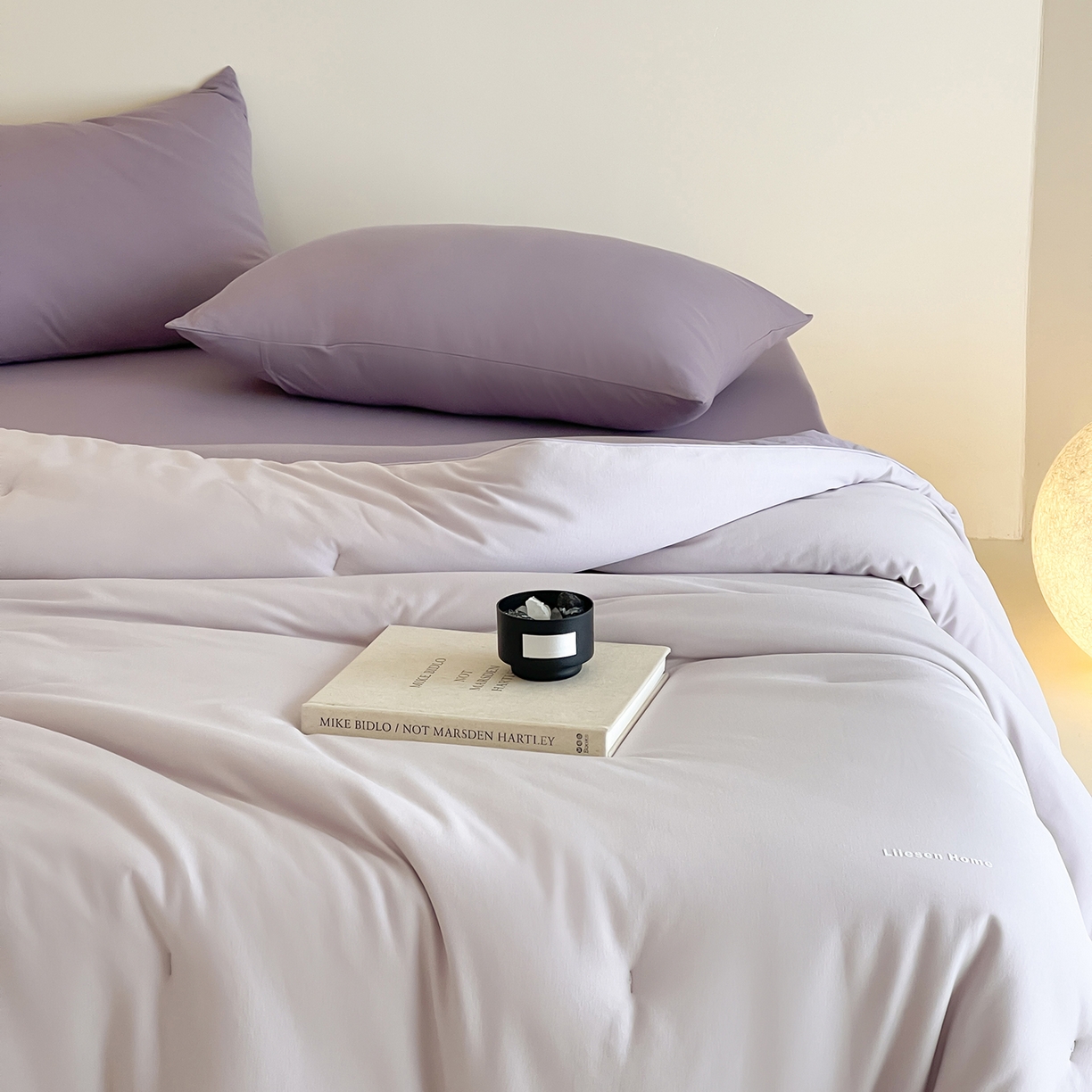 91家纺网 家纺一手货源 找家纺 丽笙被芯 2025新款阿瓦提针织棉可水洗恒温四季被懒人被被子被芯 艾草紫