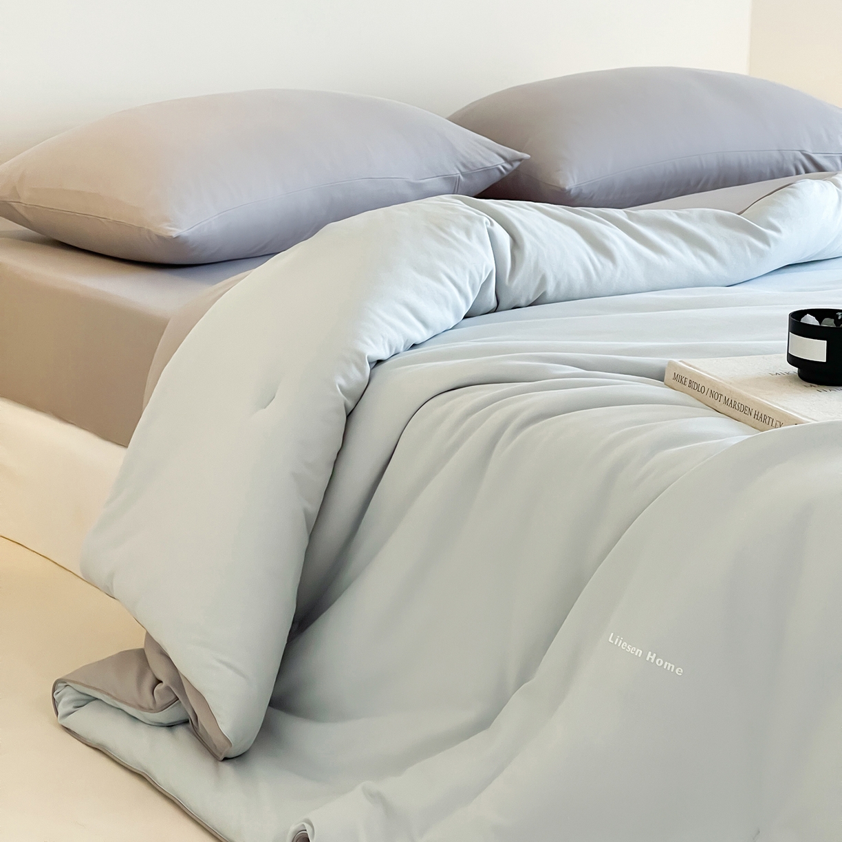 91家纺网 家纺一手货源 找家纺 丽笙被芯 2025新款阿瓦提针织棉可水洗恒温四季被懒人被被子被芯 复古蓝