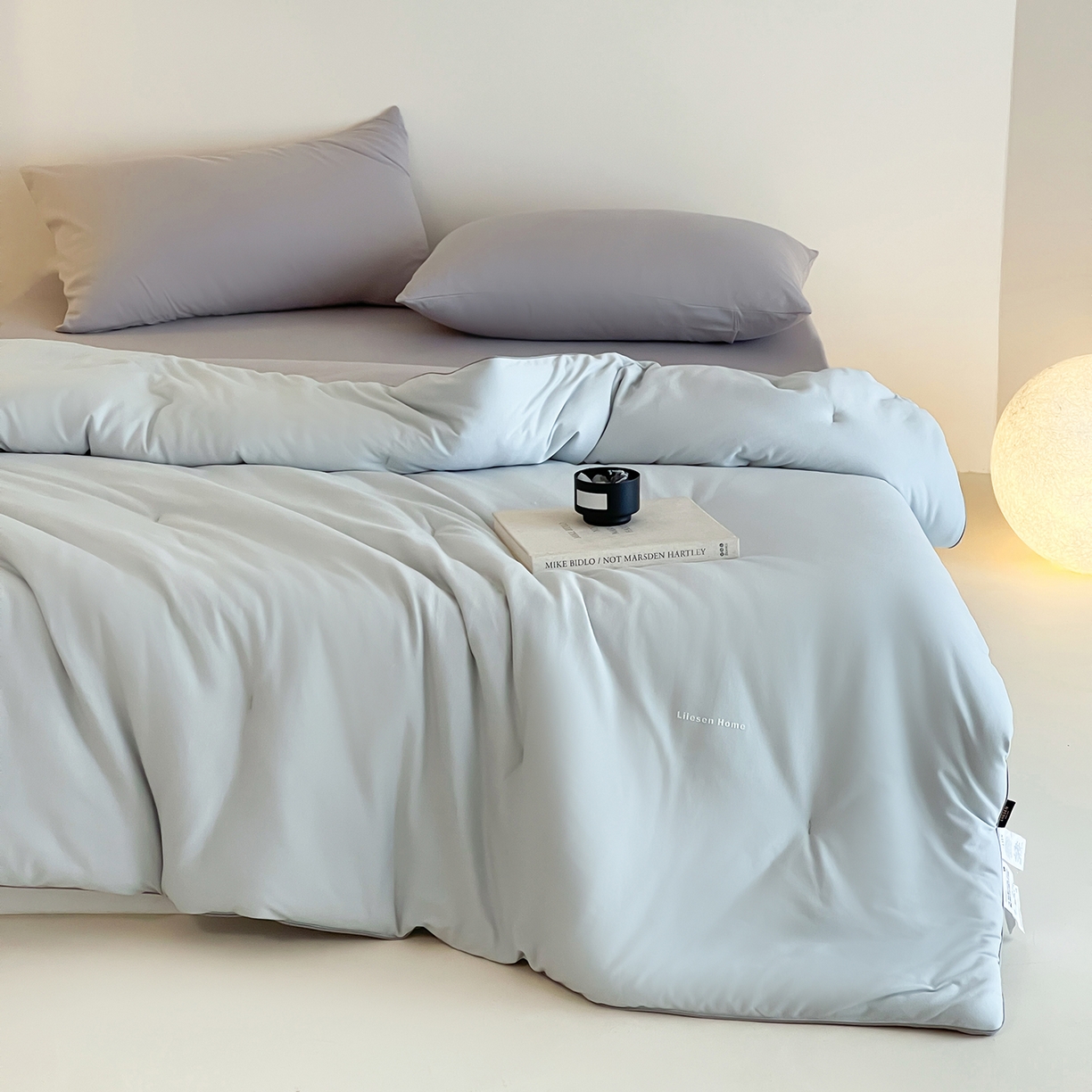 91家纺网 家纺一手货源 找家纺 丽笙被芯 2025新款阿瓦提针织棉可水洗恒温四季被懒人被被子被芯 复古蓝