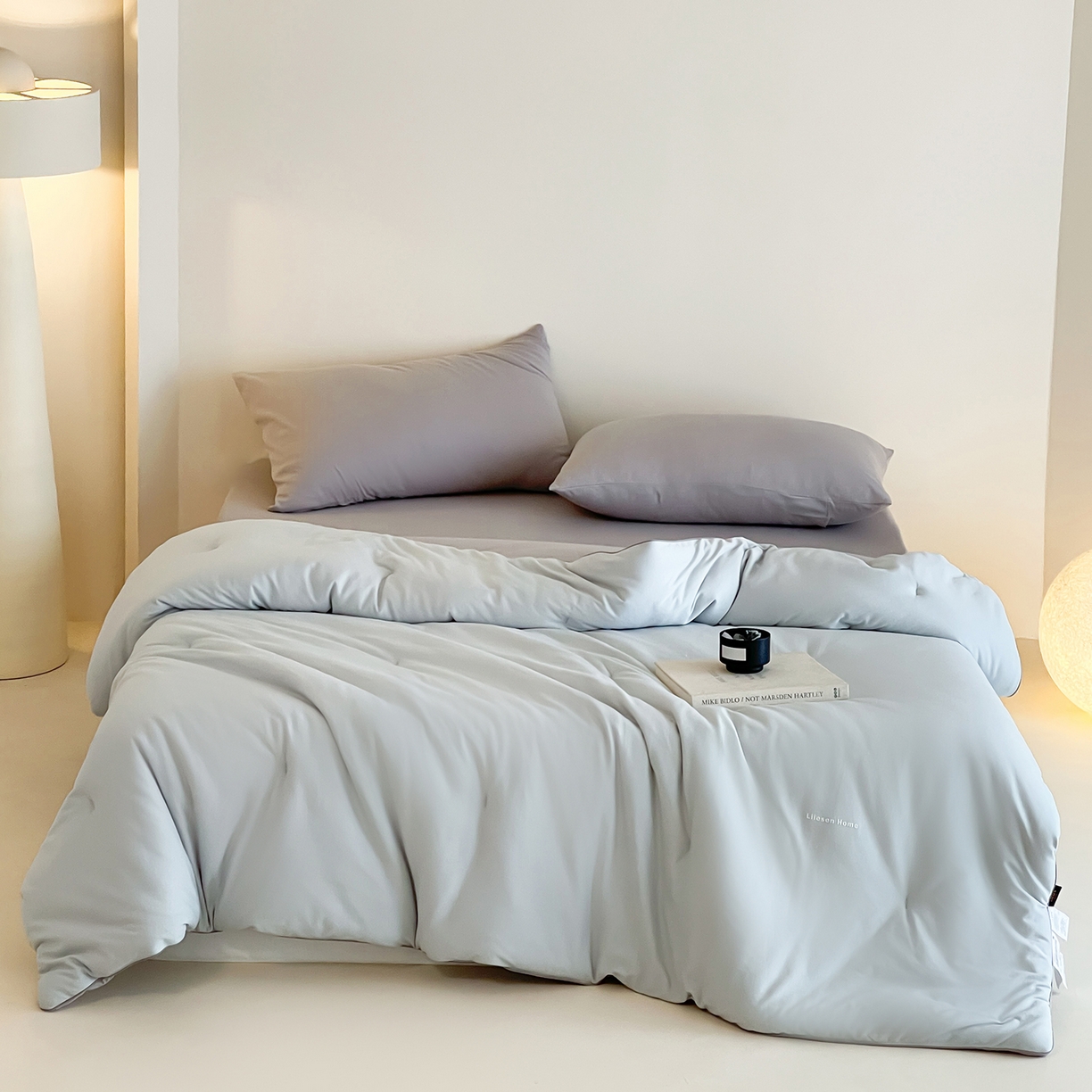 91家纺网 家纺一手货源 找家纺 丽笙被芯 2025新款阿瓦提针织棉可水洗恒温四季被懒人被被子被芯 复古蓝