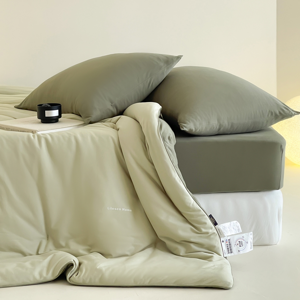 91家纺网 家纺一手货源 找家纺 丽笙被芯 2025新款阿瓦提针织棉可水洗恒温四季被懒人被被子被芯 春水绿