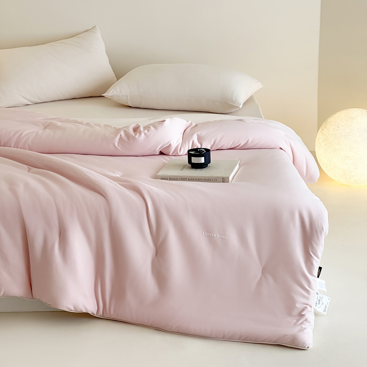 91家纺网 家纺一手货源 找家纺 丽笙被芯 2025新款阿瓦提针织棉可水洗恒温四季被懒人被被子被芯 落霞粉