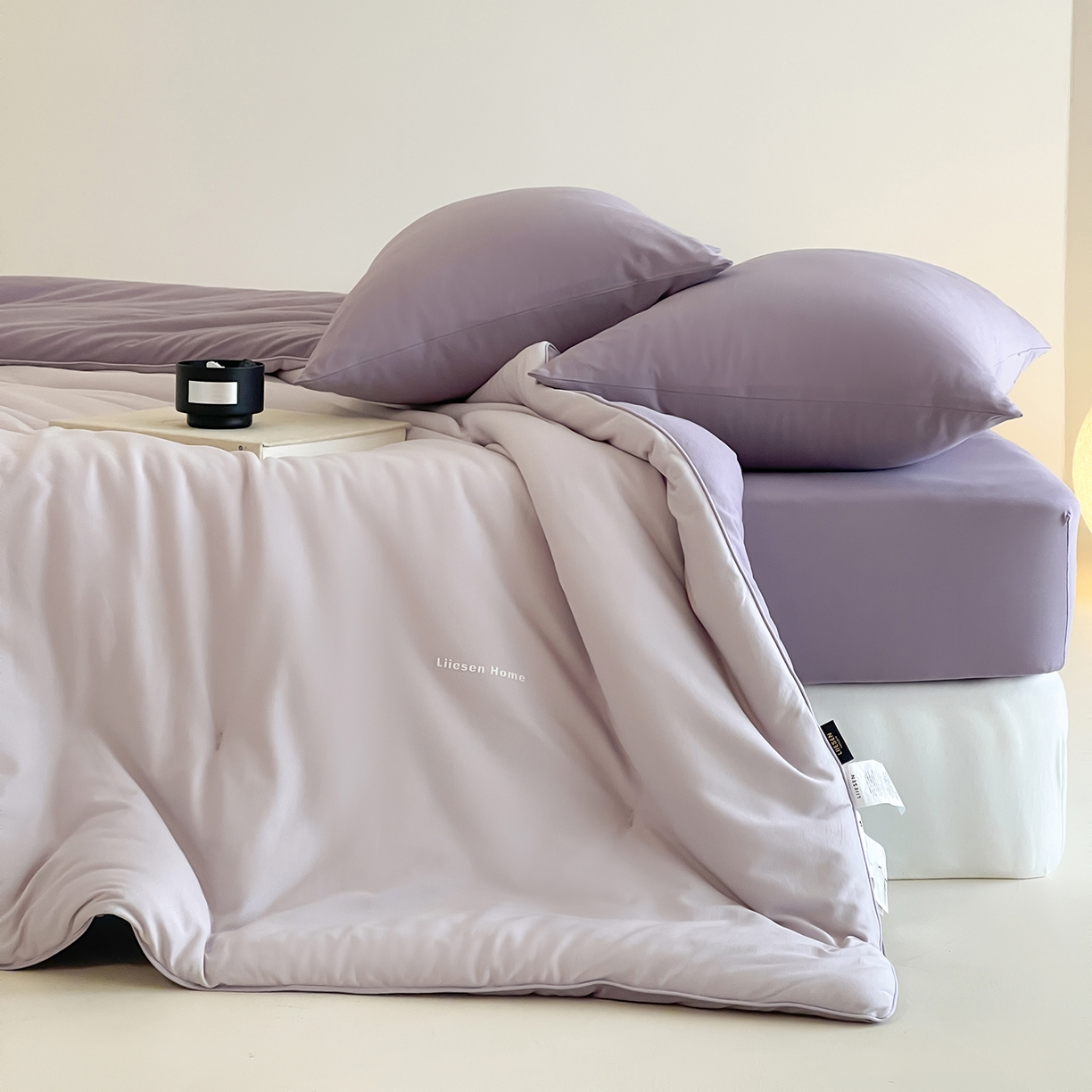 91家纺网 家纺一手货源 找家纺 丽笙被芯 2025新款阿瓦提针织棉可水洗恒温四季被懒人被被子被芯 艾草紫