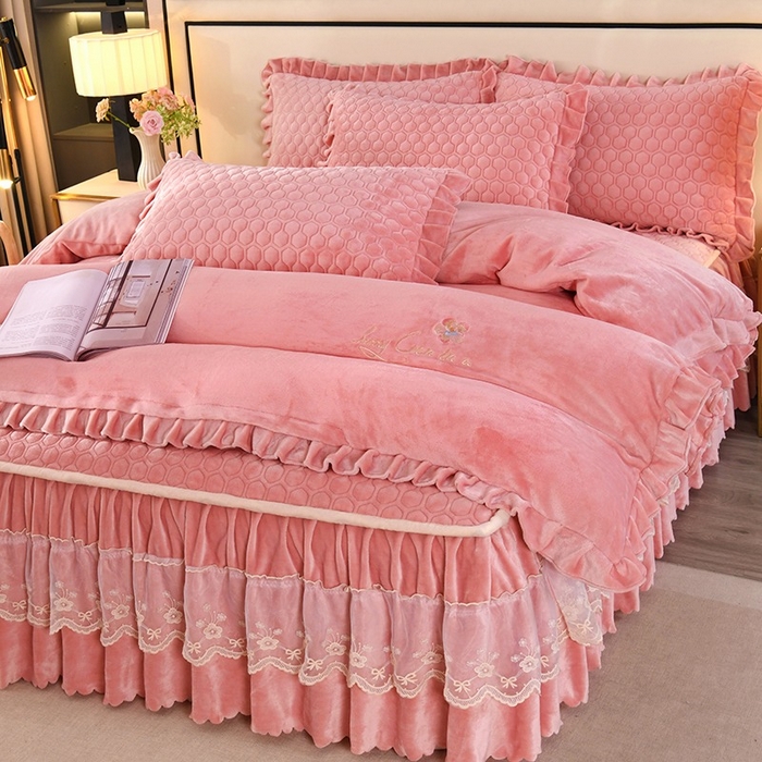 董韵家纺 2025新款牛奶绒刺绣夹棉床裙四件套系列（控价） 丝语-浅豆沙