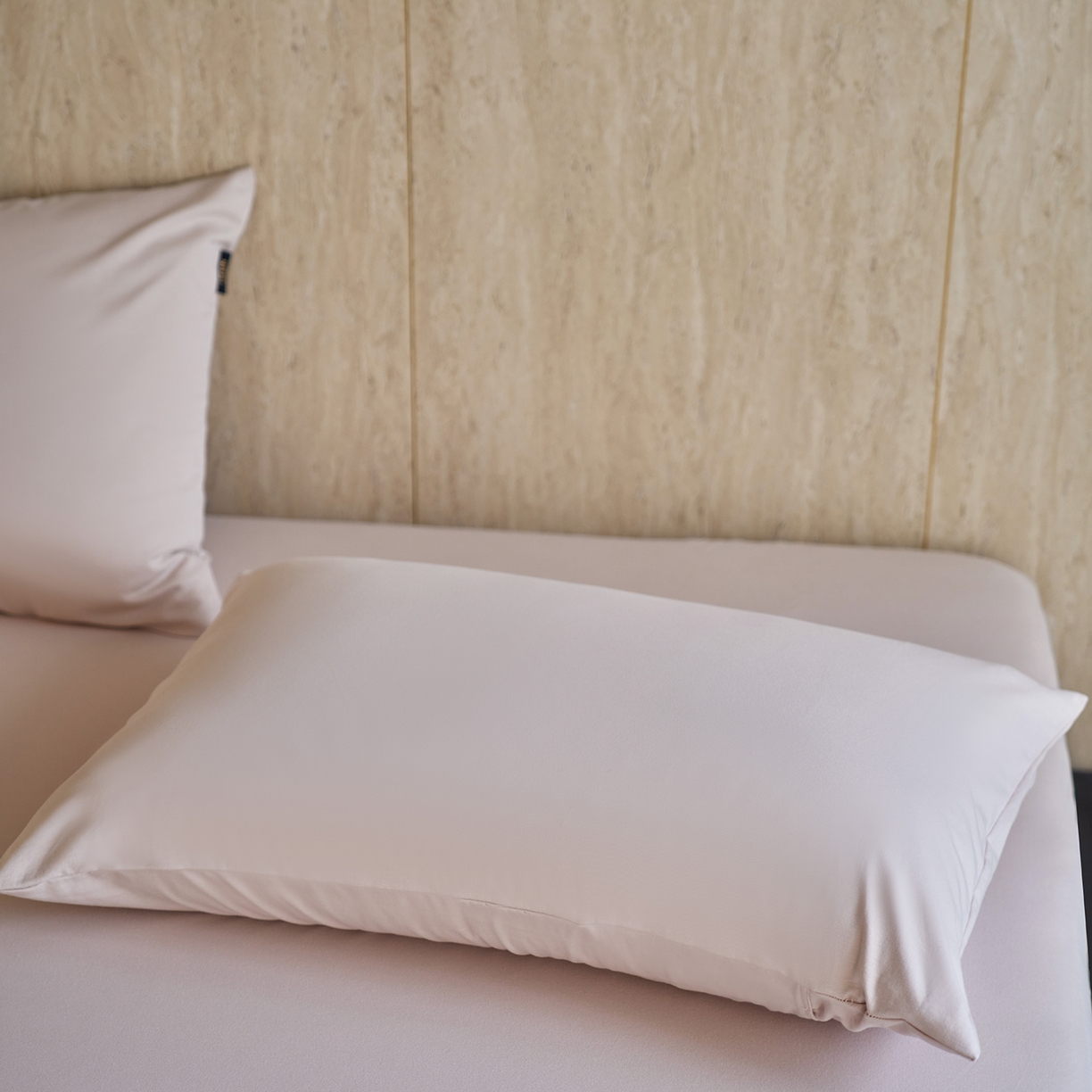 91家纺网 家纺一手货源 找家纺 丽笙被芯 2025新款亲肤舒适阿瓦提针织全棉纯棉枕套单品枕套单件枕套 艾草紫