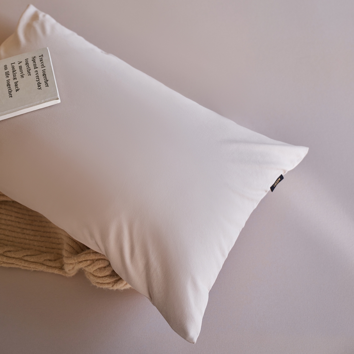 91家纺网 家纺一手货源 找家纺 丽笙被芯 2025新款亲肤舒适阿瓦提针织全棉纯棉枕套单品枕套单件枕套 艾草紫