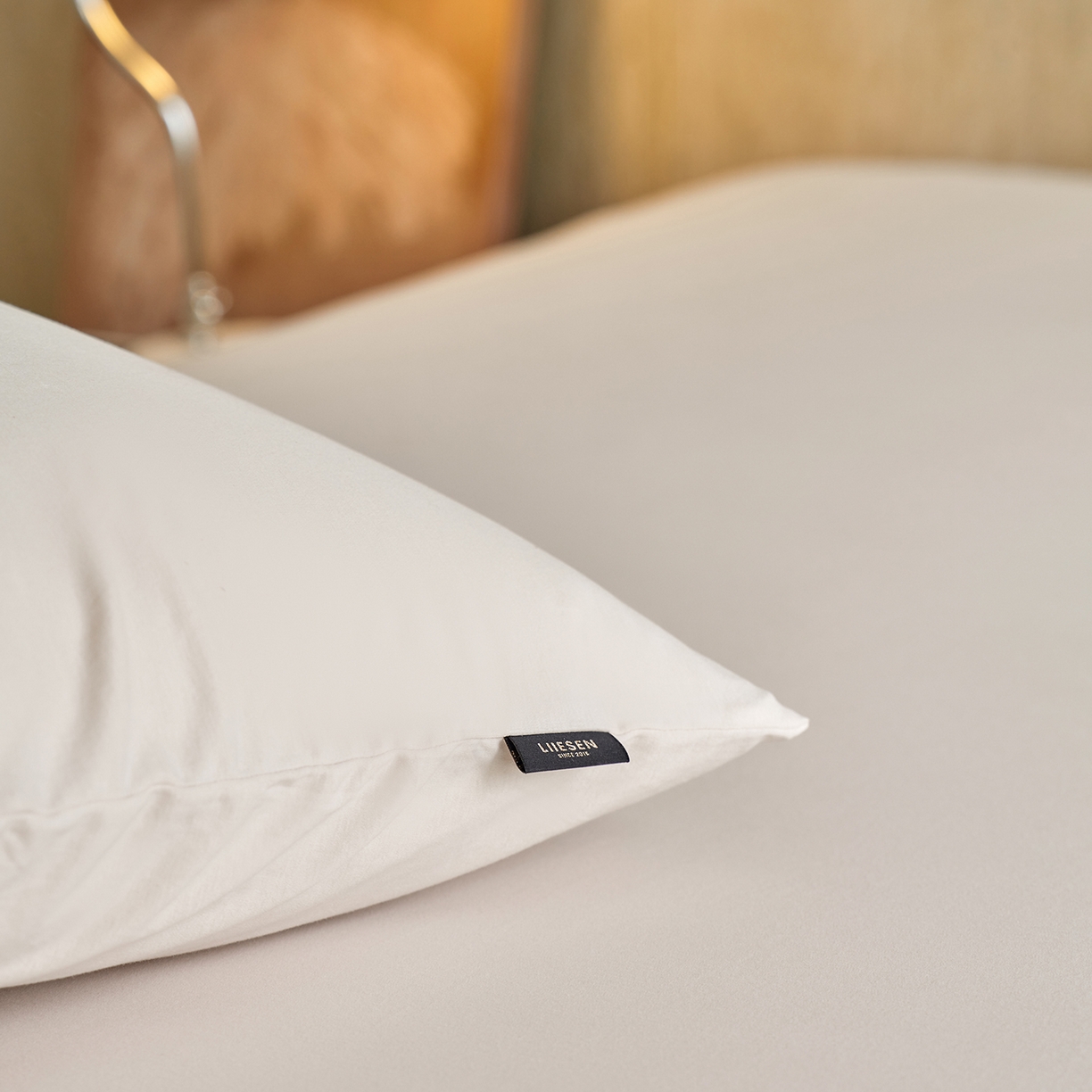 91家纺网 家纺一手货源 找家纺 丽笙被芯 2025新款亲肤舒适阿瓦提针织全棉纯棉枕套单品枕套单件枕套 透明黄