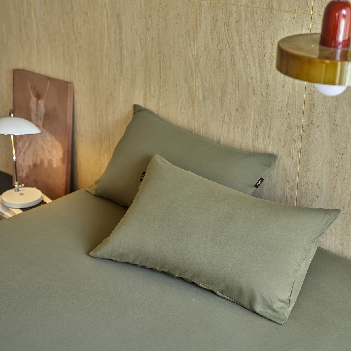 91家纺网 家纺一手货源 找家纺 丽笙被芯 2025新款亲肤舒适阿瓦提针织全棉纯棉枕套单品枕套单件枕套 橄榄绿