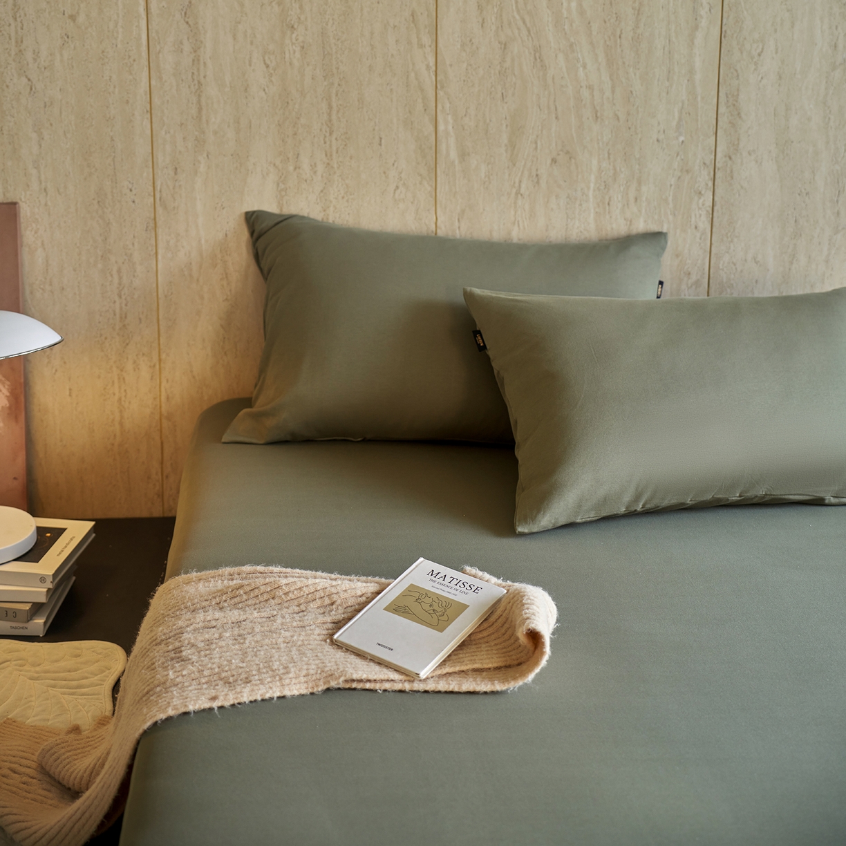 91家纺网 家纺一手货源 找家纺 丽笙被芯 2025新款亲肤舒适阿瓦提针织全棉纯棉枕套单品枕套单件枕套 橄榄绿