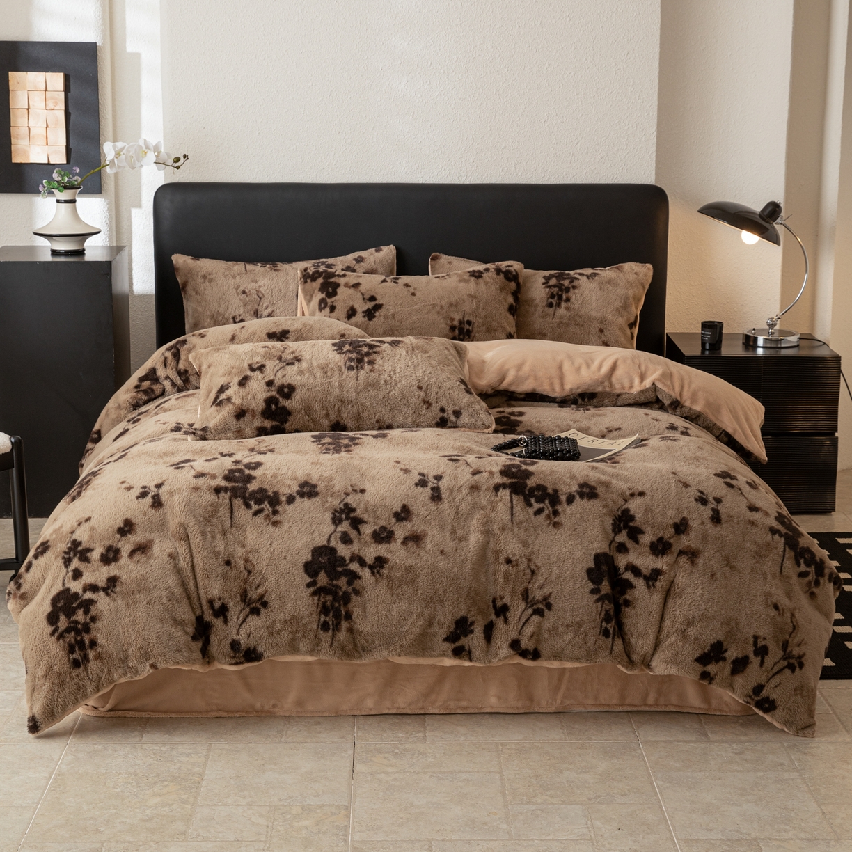 91家纺网 家纺一手货源 找家纺 （总）女子家纺 2025新款印花兔兔绒+纯色牛奶绒双拼四件套