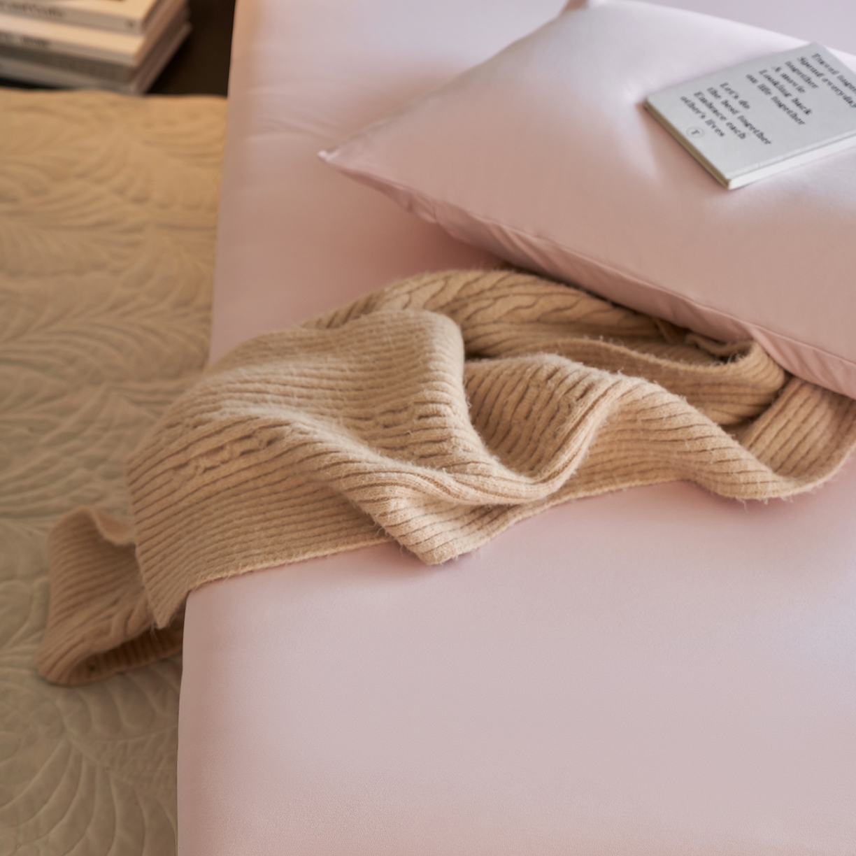 91家纺网 家纺一手货源 找家纺 丽笙被芯 2025新款亲肤舒适阿瓦提针织全棉纯棉床笠单品床笠单件床笠 落霞粉