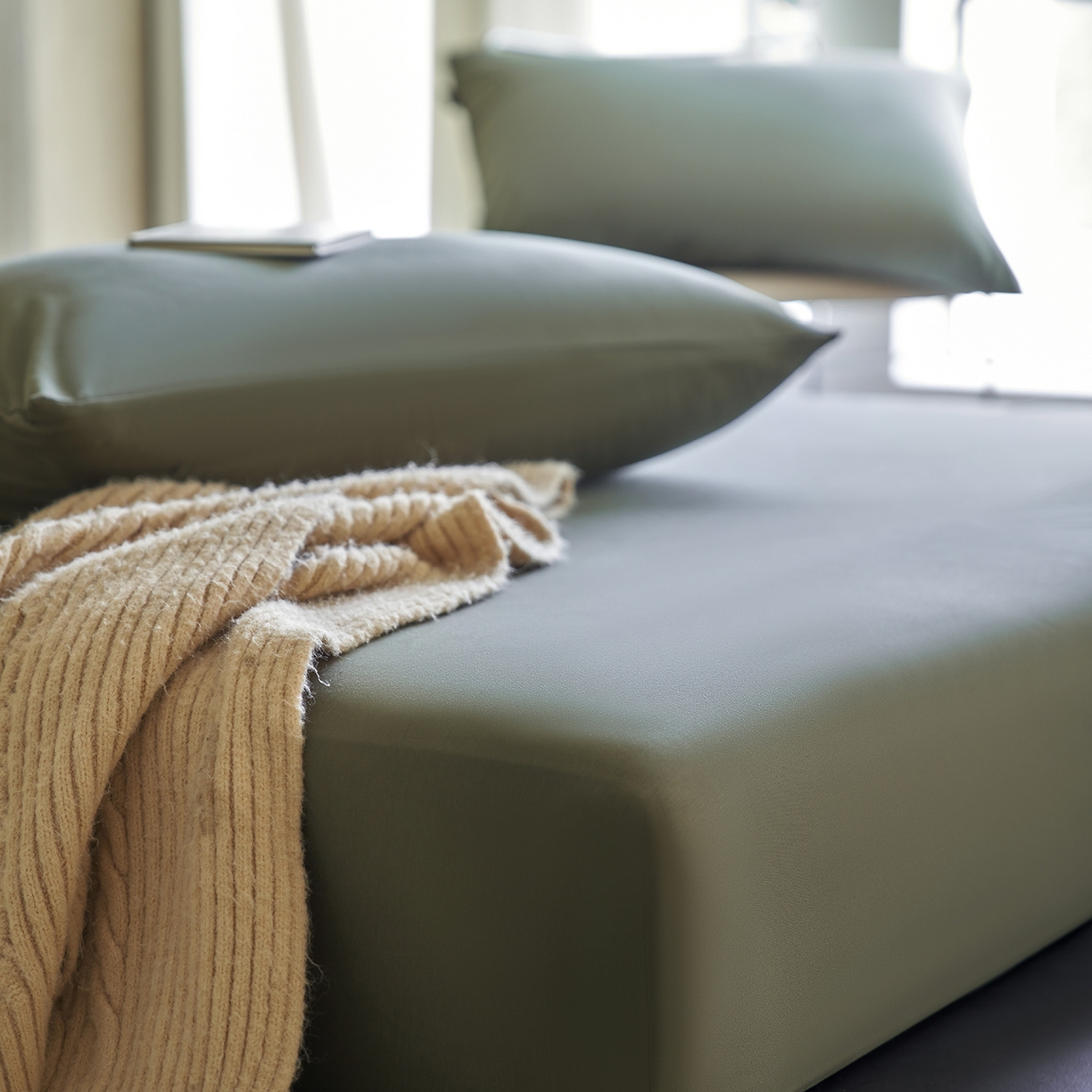 91家纺网 家纺一手货源 找家纺 丽笙被芯 2025新款亲肤舒适阿瓦提针织全棉纯棉床笠单品床笠单件床笠 橄榄绿