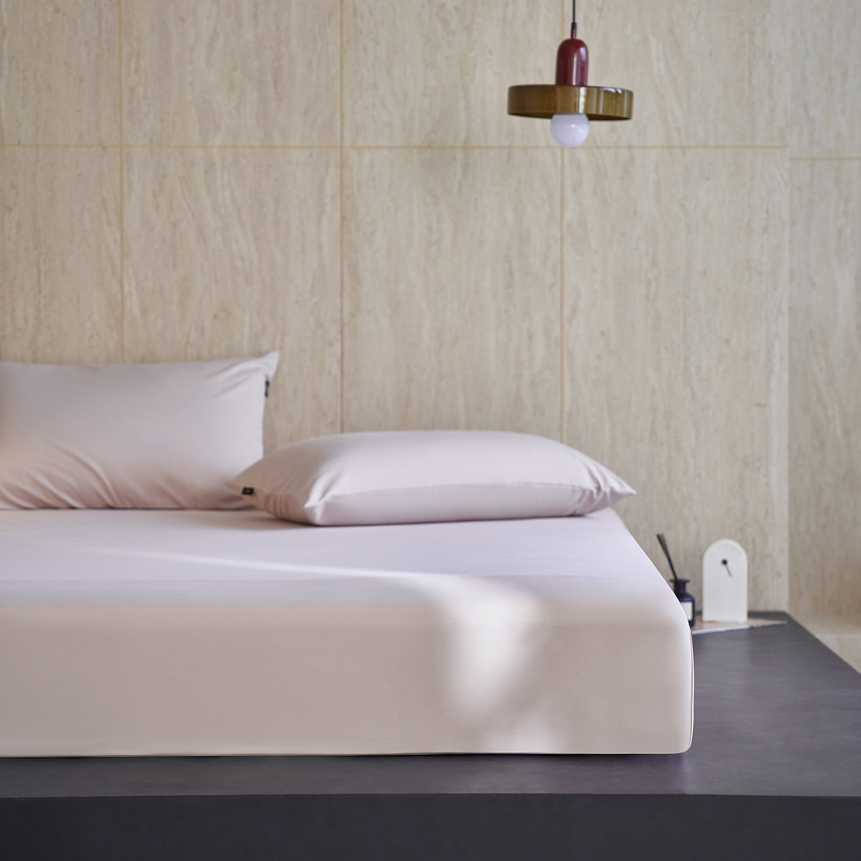 91家纺网 家纺一手货源 找家纺 丽笙被芯 2025新款亲肤舒适阿瓦提针织全棉纯棉床笠单品床笠单件床笠 艾草紫