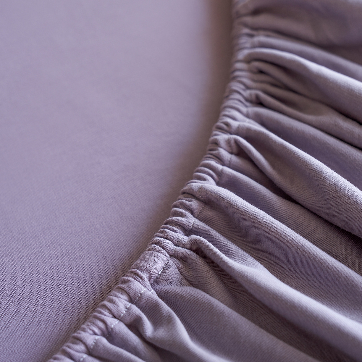 91家纺网 家纺一手货源 找家纺 丽笙被芯 2025新款亲肤舒适阿瓦提针织全棉纯棉床笠单品床笠单件床笠 豆蔻紫