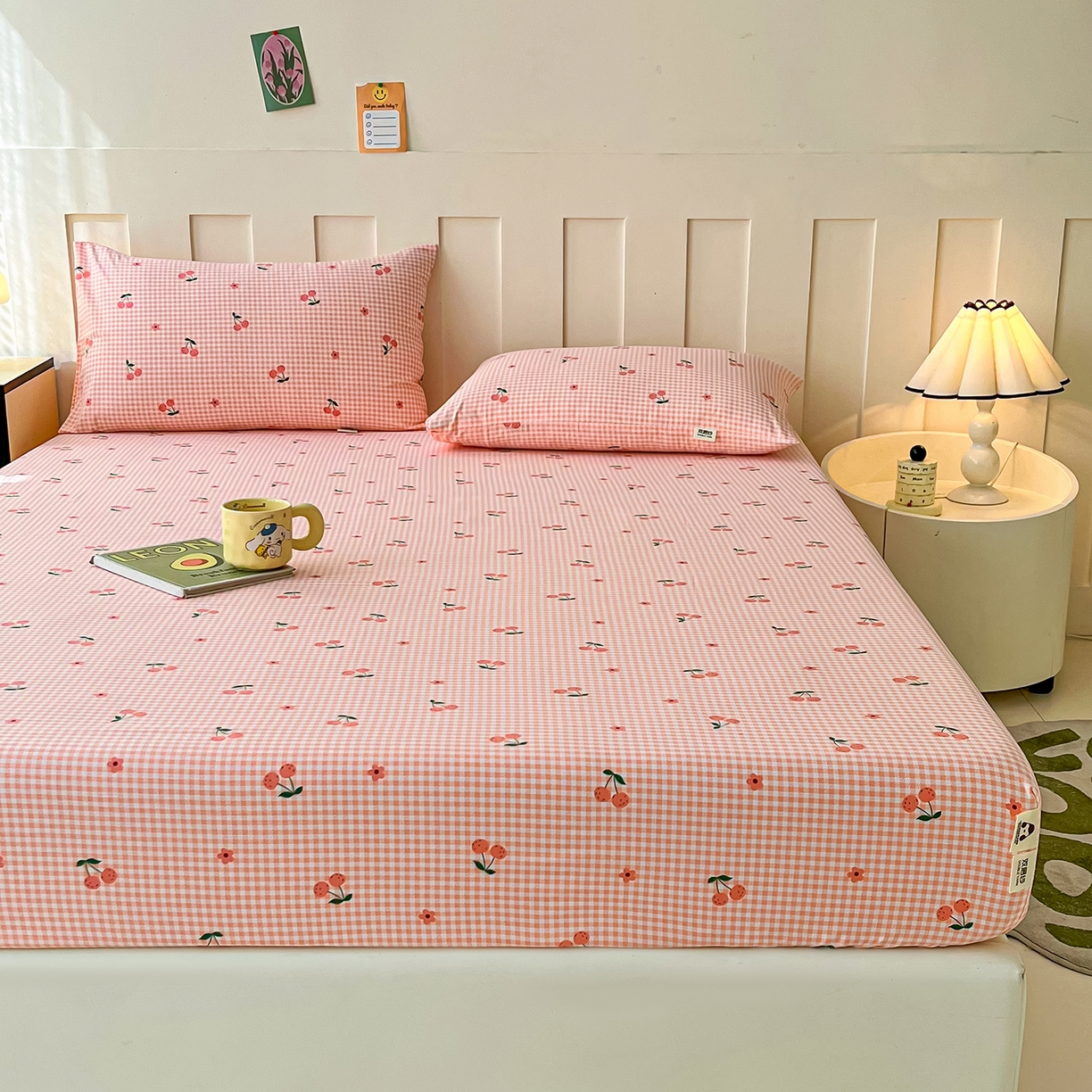 91家纺网 家纺一手货源 找家纺 首爱家纺 2025新款木棉双层纱印花床笠 小樱桃