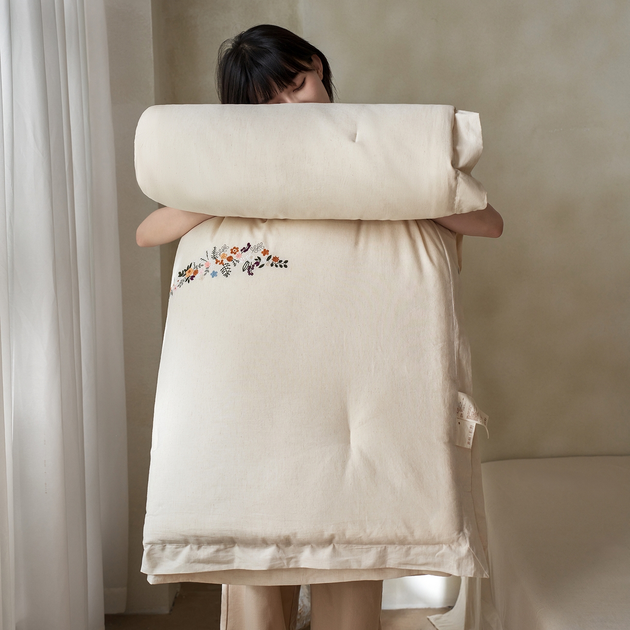 91家纺网 家纺一手货源 找家纺 （总）丽笙被芯 2025新款棉麻刺绣款可水洗懒人被被子被芯-露米娜