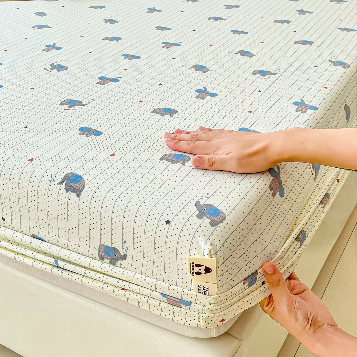 91家纺网 家纺一手货源 找家纺 棉乐町家居 2025新款木棉双层纱印花床笠 点点象