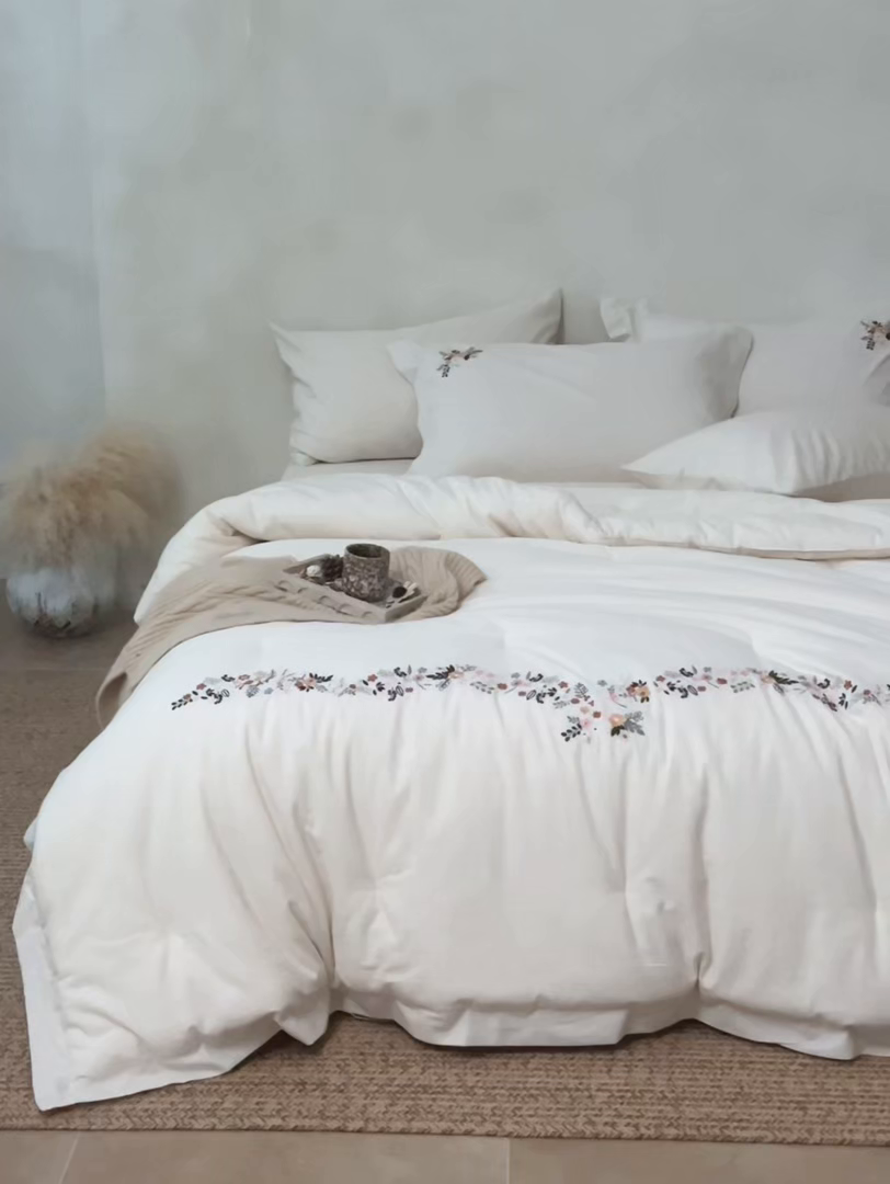 91家纺网 家纺一手货源 找家纺 （总）丽笙被芯 2025新款棉麻刺绣款可水洗懒人被被子被芯-露米娜
