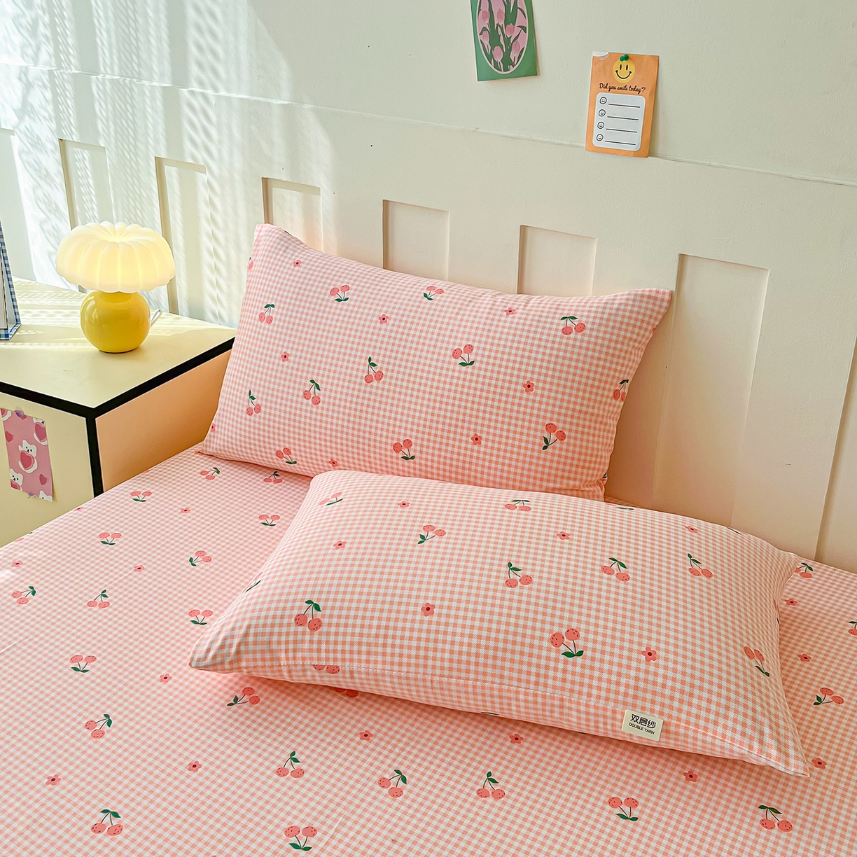 91家纺网 家纺一手货源 找家纺 金泰莱 2025新款木棉双层纱印花床笠 小樱桃