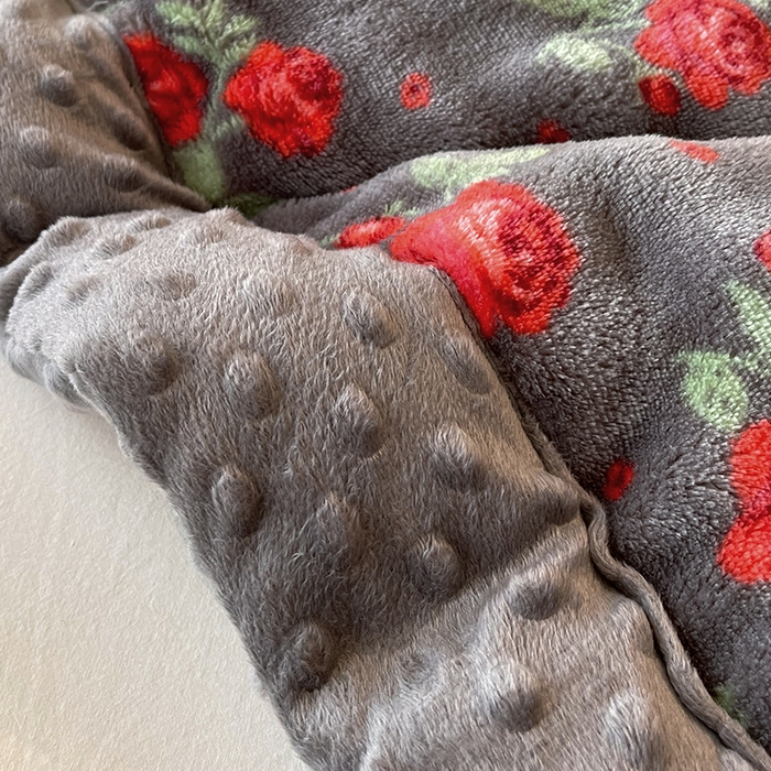 91家纺网 家纺一手货源 找家纺 云家 2025直播热款兔兔绒豆豆被三层夹棉加厚毛毯毯子牛奶绒冬被泡泡兔毛绒保暖被子被芯 红玫瑰