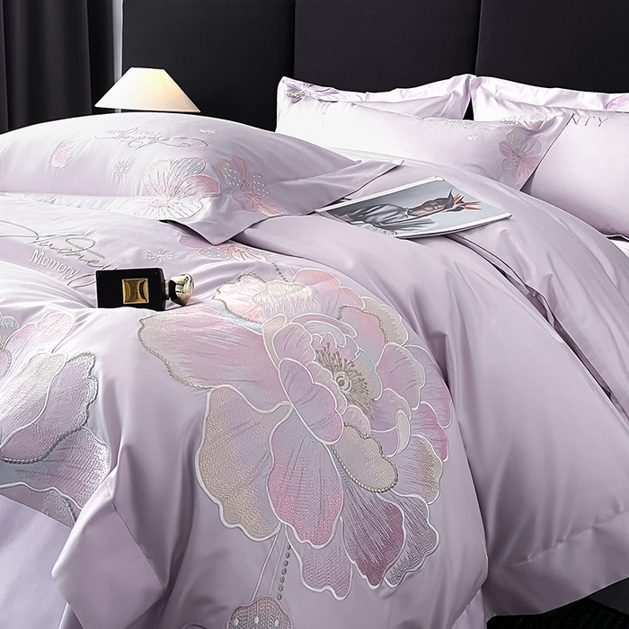91家纺网 家纺一手货源 找家纺 置顶家纺 2025新款花漾亲肤刺绣系列四件套 花漾-香芋紫