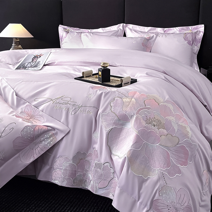 91家纺网 家纺一手货源 找家纺 置顶家纺 2025新款花漾亲肤刺绣系列四件套 花漾-香芋紫