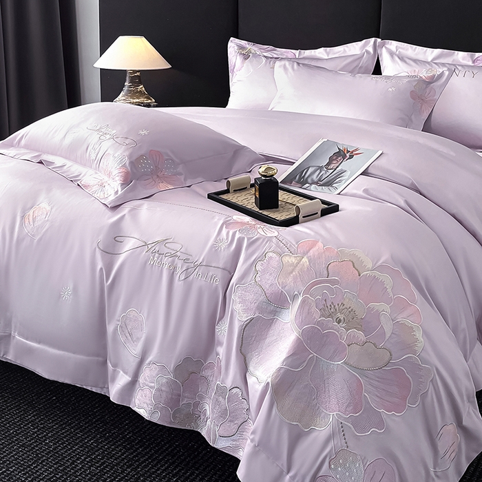 91家纺网 家纺一手货源 找家纺 置顶家纺 2025新款花漾亲肤刺绣系列四件套 花漾-香芋紫