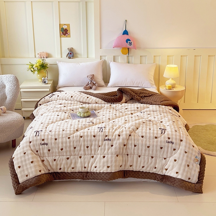 91家纺网 家纺一手货源 找家纺 云家 2025直播热款兔兔绒豆豆被三层夹棉加厚毛毯毯子牛奶绒冬被泡泡兔毛绒保暖被子被芯 咖爱心