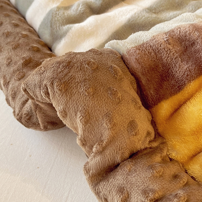 91家纺网 家纺一手货源 找家纺 云家 2025直播热款兔兔绒豆豆被三层夹棉加厚毛毯毯子牛奶绒冬被泡泡兔毛绒保暖被子被芯 时尚都市