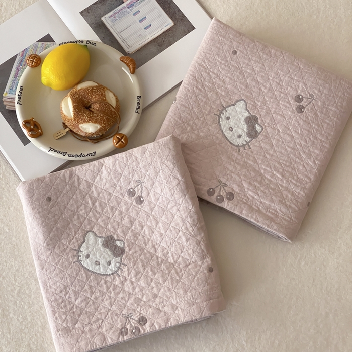 91家纺网 家纺一手货源 找家纺 麻依 2025新款安心棉纱布枕套全棉四层纱布枕套 粉色KT猫