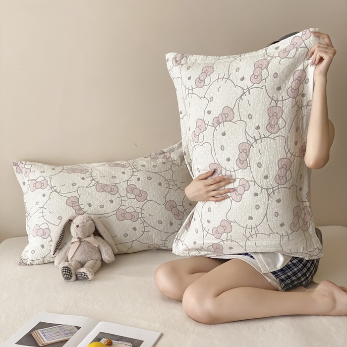 91家纺网 家纺一手货源 找家纺 麻依 2025新款安心棉纱布枕套全棉四层纱布枕套 团团KT