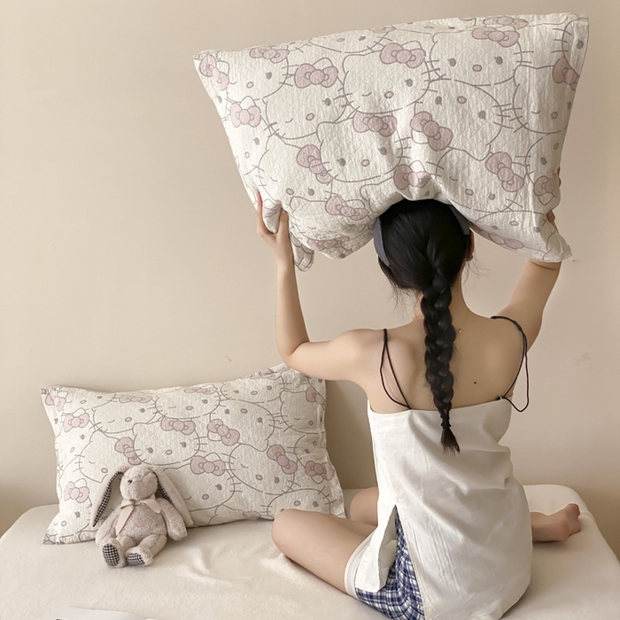 91家纺网 家纺一手货源 找家纺 麻依 2025新款安心棉纱布枕套全棉四层纱布枕套 团团KT