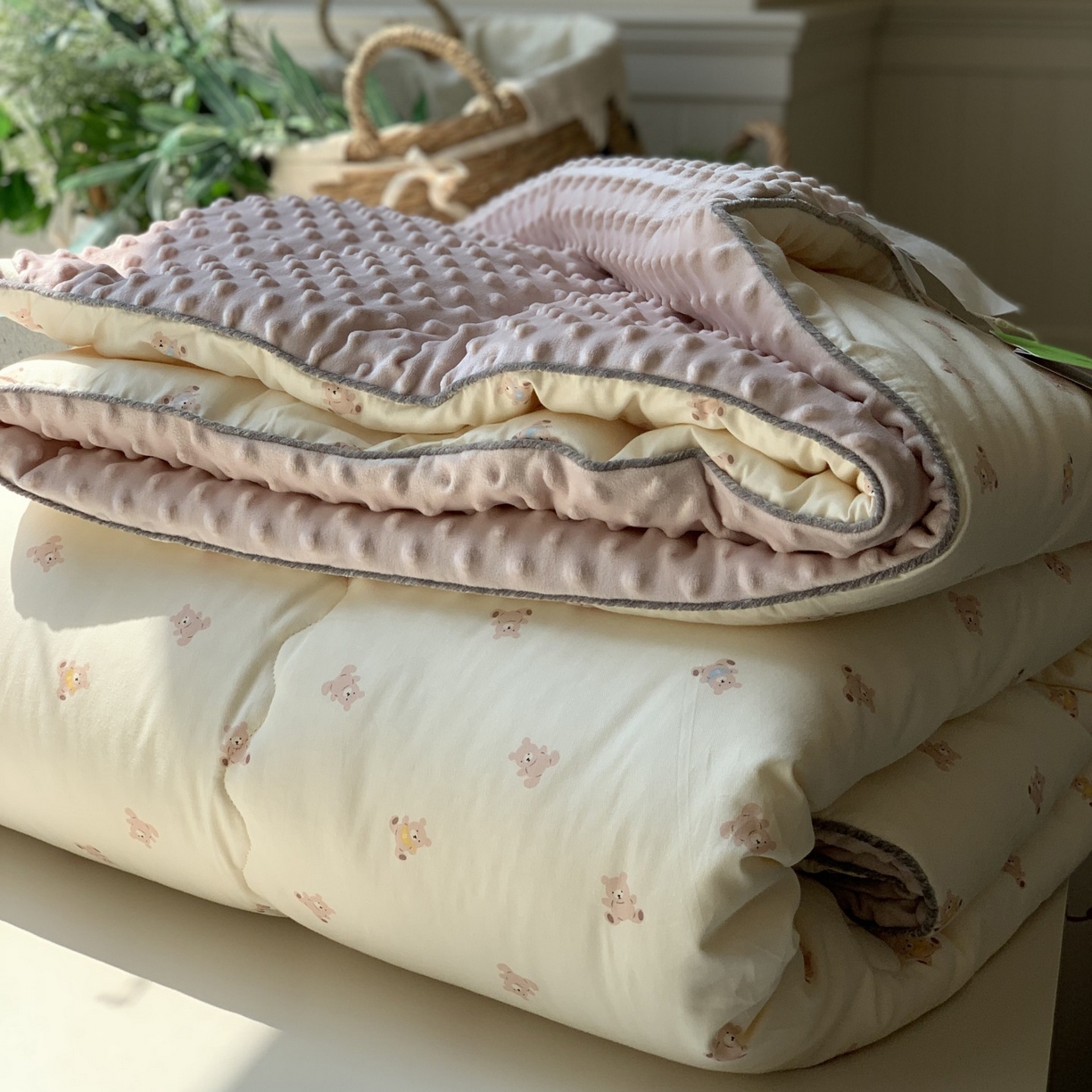 91家纺网 家纺一手货源 找家纺 汇庭 2025秋冬新款幸运豆单人春秋系列 小奶熊