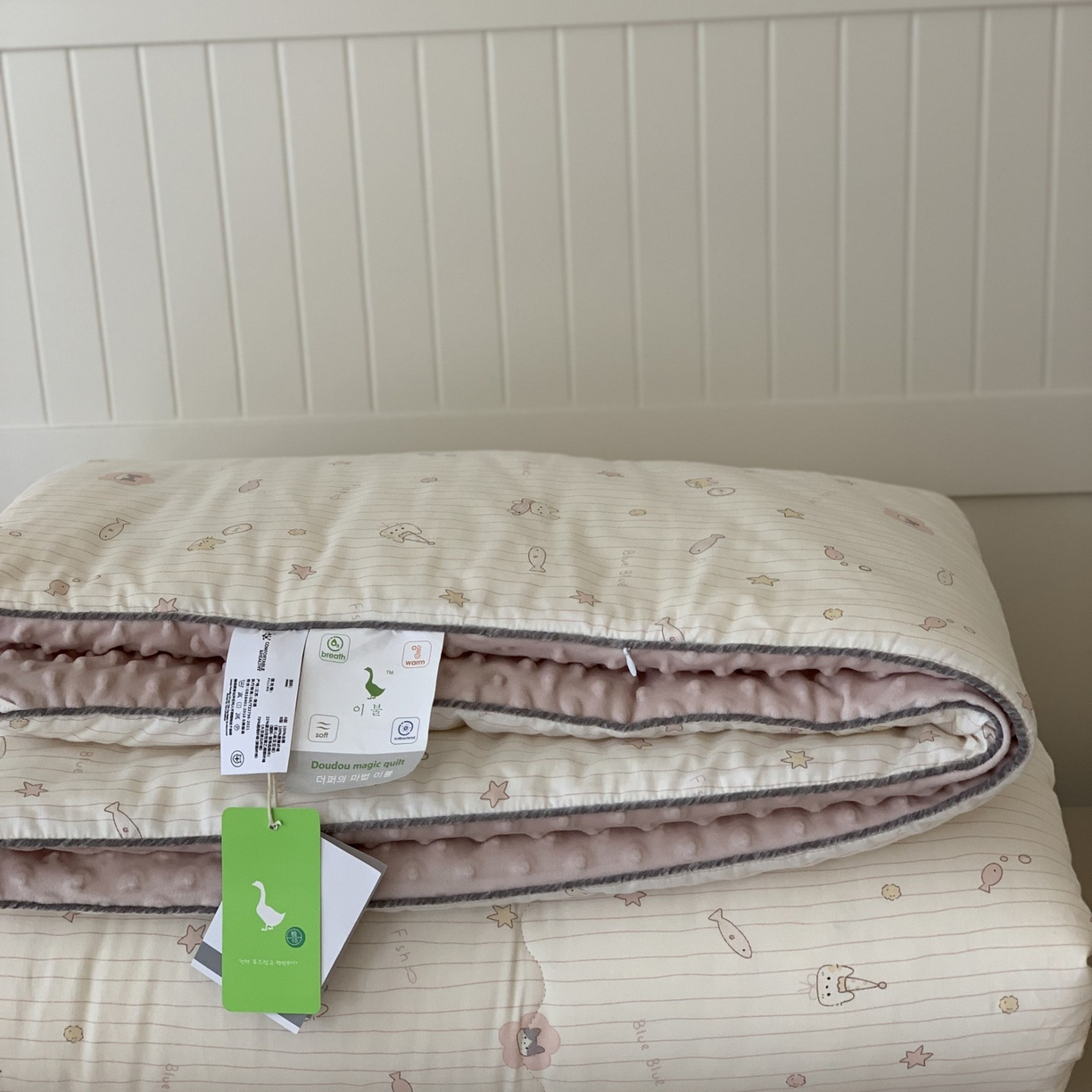 91家纺网 家纺一手货源 找家纺 汇庭 2025秋冬新款幸运豆单人春秋系列 小鱼儿粉