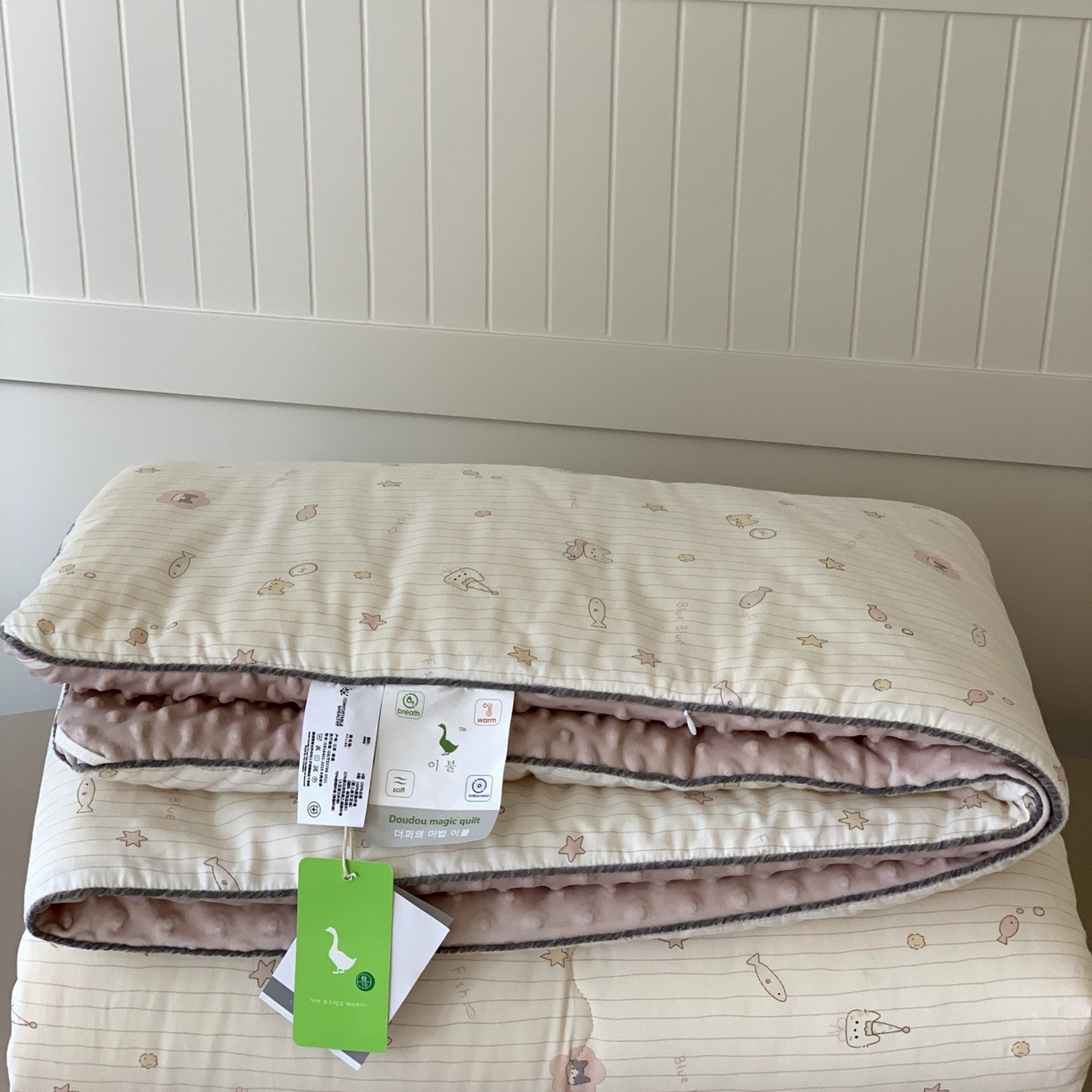 91家纺网 家纺一手货源 找家纺 汇庭 2025秋冬新款幸运豆单人春秋系列 小鱼儿粉