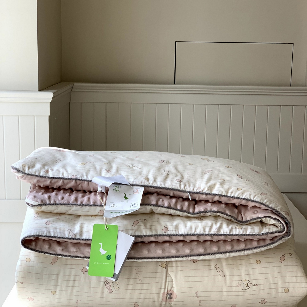 91家纺网 家纺一手货源 找家纺 汇庭 2025秋冬新款幸运豆单人春秋系列 小鱼儿粉